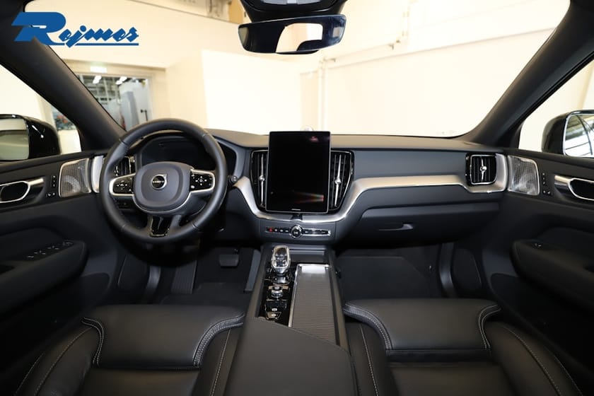Bild 5 av Volvo XC60 T6 Plus Black Nordic Edition
