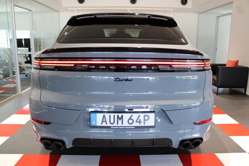 Bild 2 av Porsche Cayenne Turbo E-Hybrid Coupé 