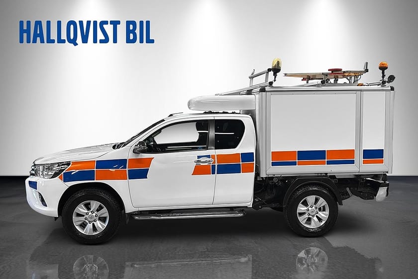 Bild 3 av Toyota Hilux Extra Cab 2.4 4WD Euro 6 Servicebil, Vinsch, Inredning