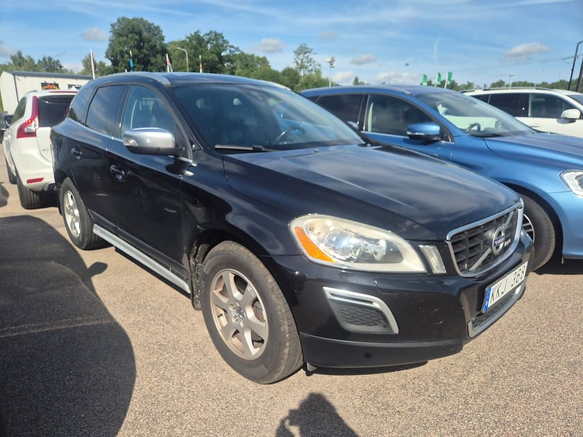 Bild 2 av Volvo XC60 AWD D4 R-Design 163HK 4x4 Läder