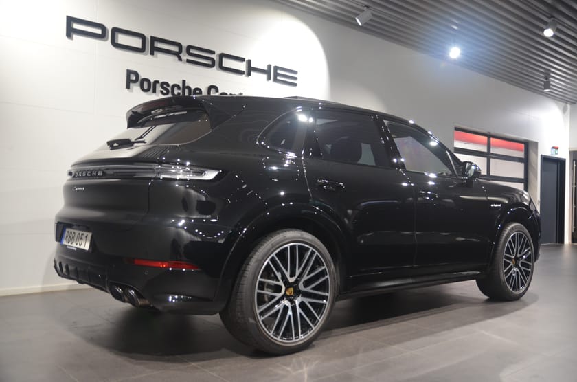 Bild 4 av Porsche Cayenne E-Hybrid 