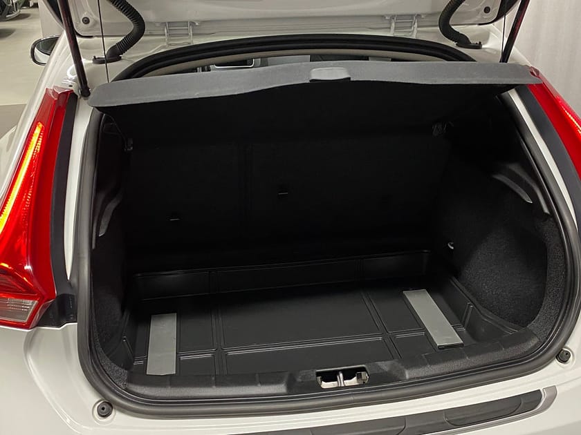 Bild 5 av Volvo V40 Cross Country D3 Geartronic Momentum BE PRO