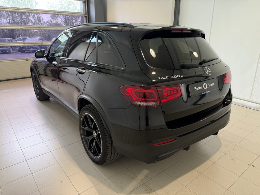 Bilde 4 av Mercedes-Benz GLC 300 e 4MATIC / AMG PREMIUM PLUS / BURMESTER / SOLTAK