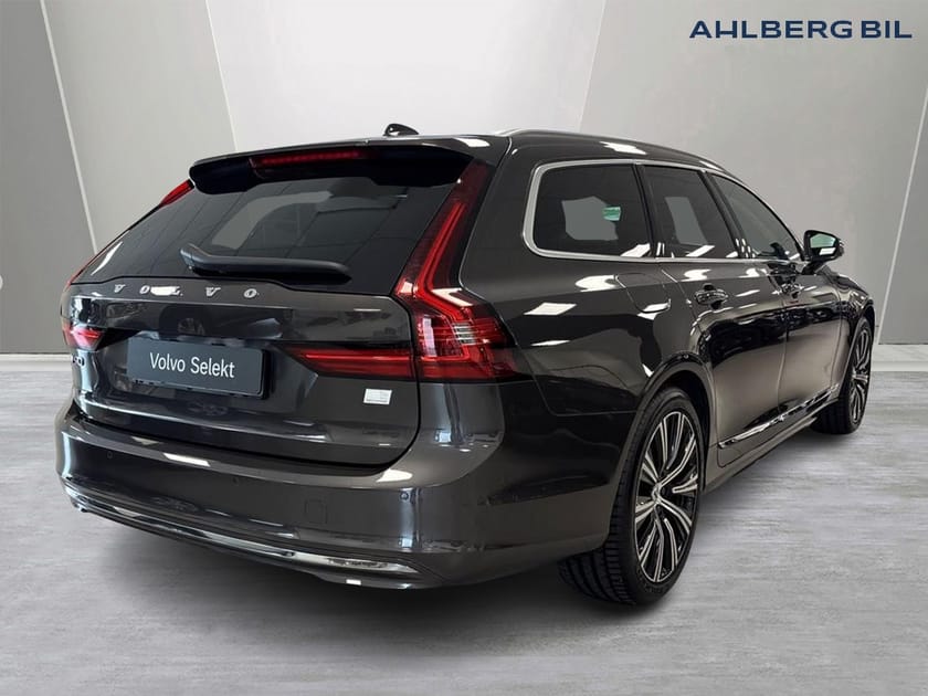 Bild 5 av Volvo V90 Recharge T6 Core Edition, Dragkrok Halvautomatisk, 360 Kamera, Elmanövererad Stolar, HarmanKardon, 19"Tum, LED, Stämningsljus Interiört
