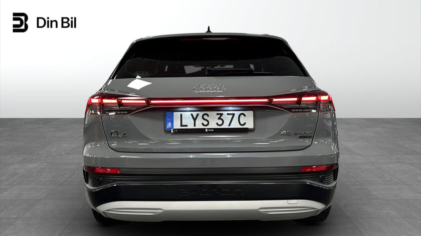 Bild 5 av Audi Q4 45 e-tron quattro sport edition / Head-up display