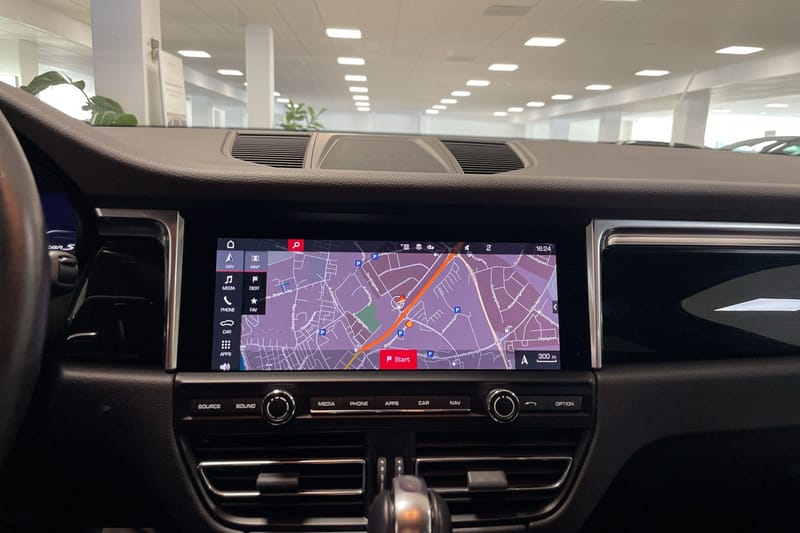 Porsche Macan S