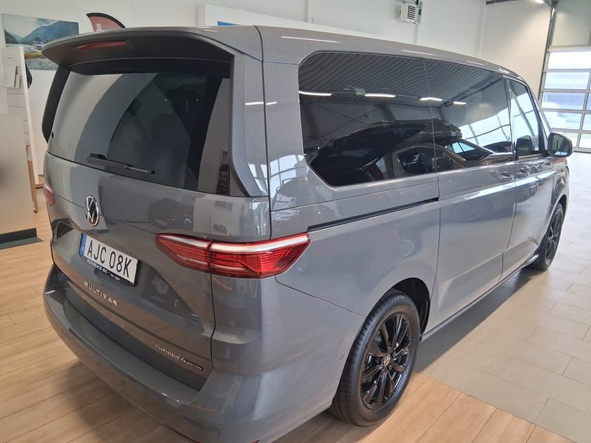 Bild 3 av Volkswagen Multivan eHybrid 4M LIFE HJULBAS: 3124 MM LÅNGT ÖVERHÄNG MOTO