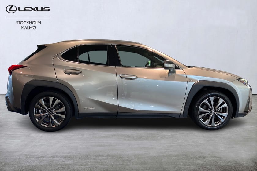 Bild 4 av Lexus UX 250h E-Four F Sport S 184hk Drag HUD ML 360° Keyless Navi