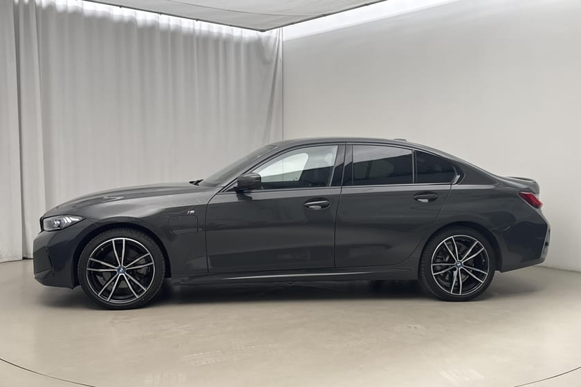 Bild 2 av BMW 330e xDrive Sedan 330 LCI, G20 (292hk) M Sport H/K