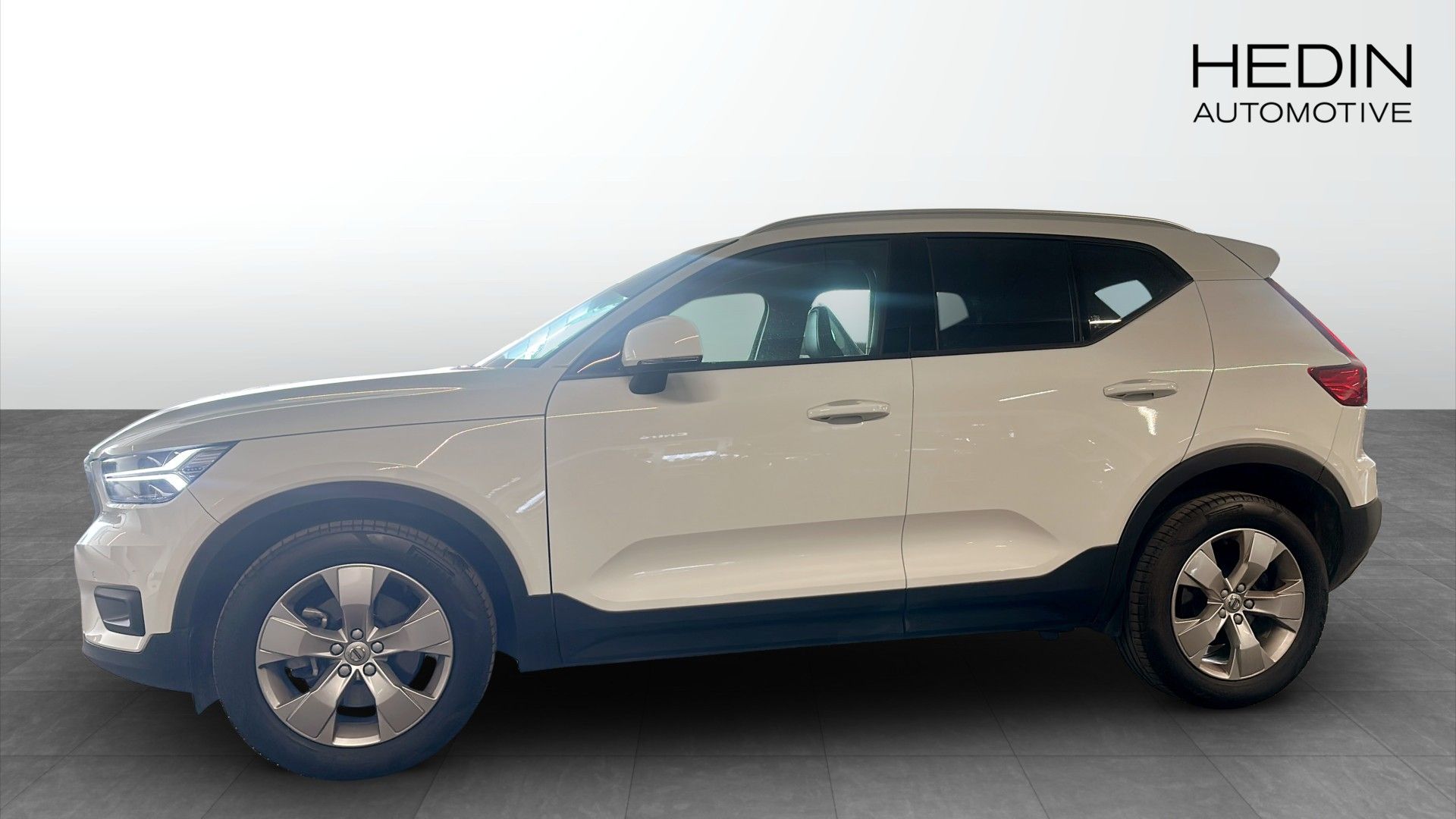 Volvo XC40 D4 AWD Momentum Värmare 2019, bild 6/9