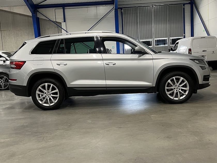 Bild 2 av Škoda Kodiaq Skoda 2.0 TSI 4x4 DSG 190 HK / Businessline / Canton / Värmare / Drag