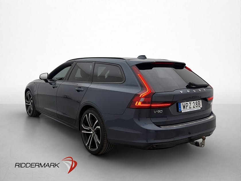Bild 4 av Volvo V90 T6 AWD R-Design VOC Pano B&W 360° Drag CarPlay