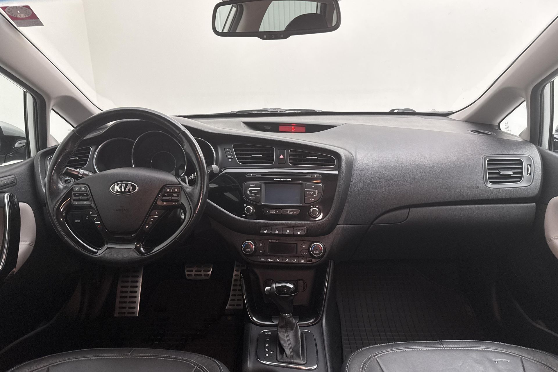 Kia Ceed 1.6 CRDi 128 2013, bild 7/10