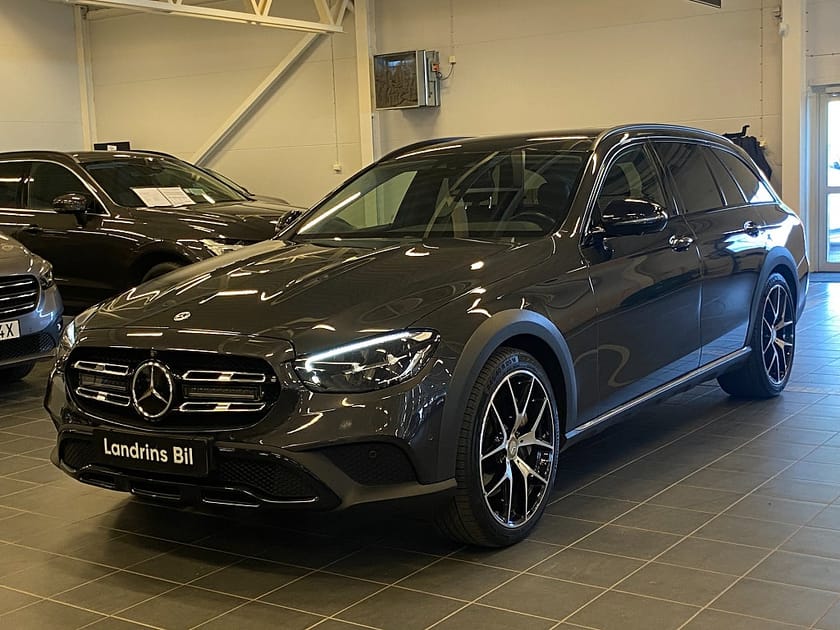 Bild 2 av Mercedes-Benz E 400 d 4MATIC All-Terrain Avantgarde Premium