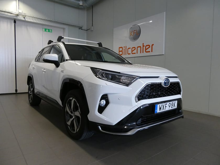 Bild 1 av Toyota RAV4 Plug-in Hybrid E-CVT X EDITION Drag-Kamera-SoV