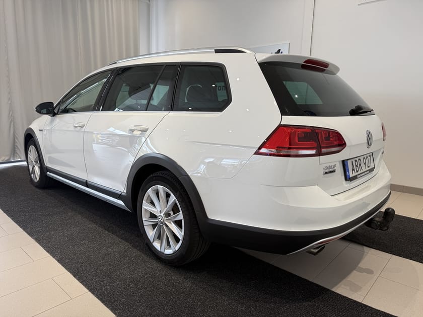 Bild 3 av Volkswagen Golf Alltrack TSI 180hk Drag Värmare