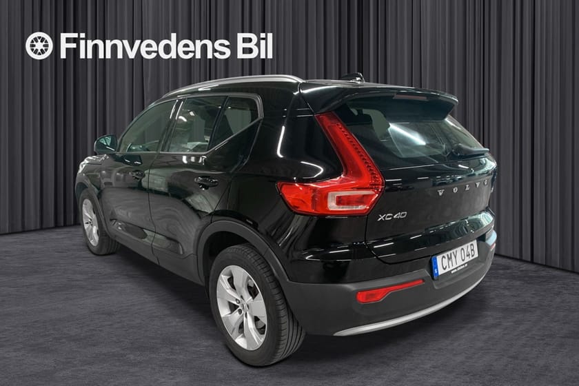 Bild 4 av Volvo XC40 B4 FWD Bensin Momentum Advanced Edt