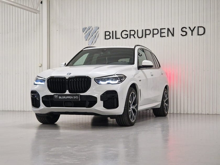 Bild 3 av BMW X5 xDrive45e iPerformance iPerformance|M Sport|Drag|360°|Luftfjädring|