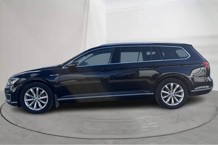 Bild 2 av Volkswagen Passat Variant GTE Sportscombi (218hk) Executive Buesiness