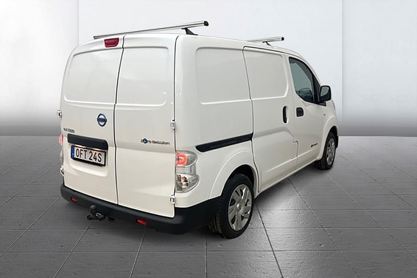Bild 5 av Nissan e-NV200 Van Skåp 40 kWh Drag Inredd Kamera Rattvärme 109hk