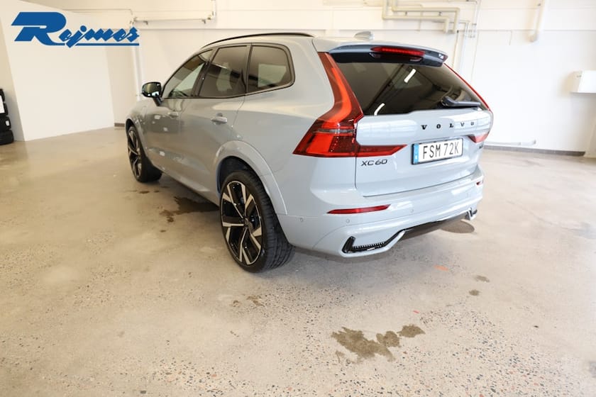 Bild 2 av Volvo XC60 T6 Plus Black Nordic Edition