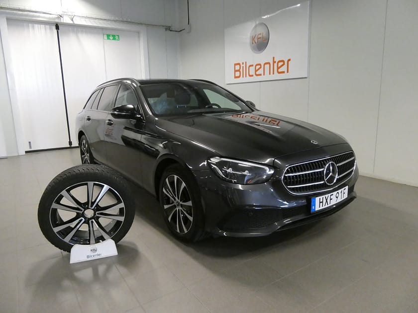Bild 1 av Mercedes-Benz E 300 T de 4MATIC 4M Pano-Drag-Värmare-Kamera-Navi-Carplay-SoV