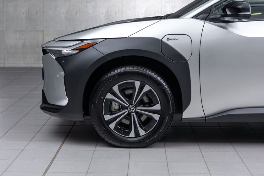 Bilde 3 av Toyota bZ4X AWD Active Tech