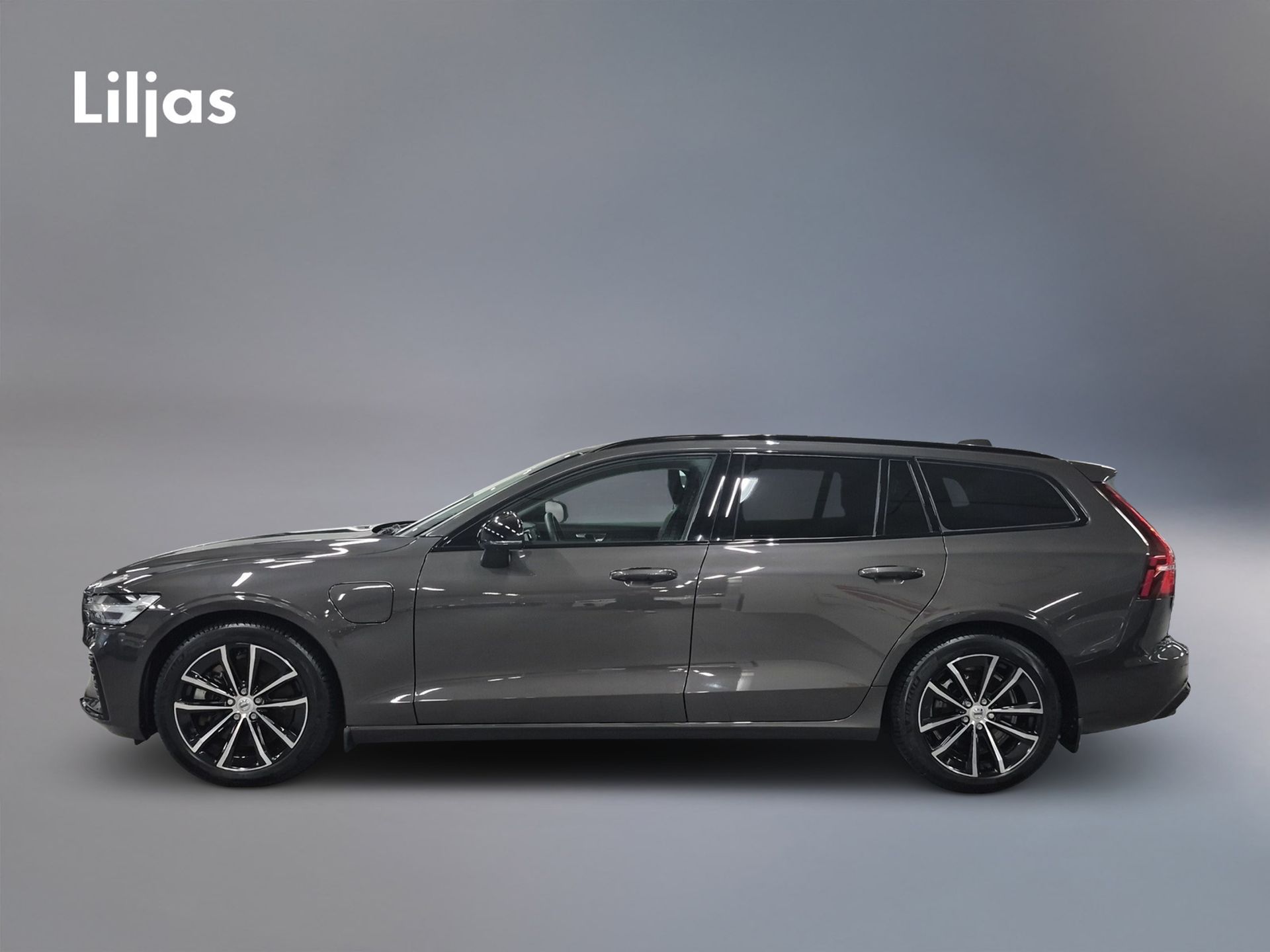 Volvo V60 T6 Plus Dark Nordic Edition 2025, bild 3/10