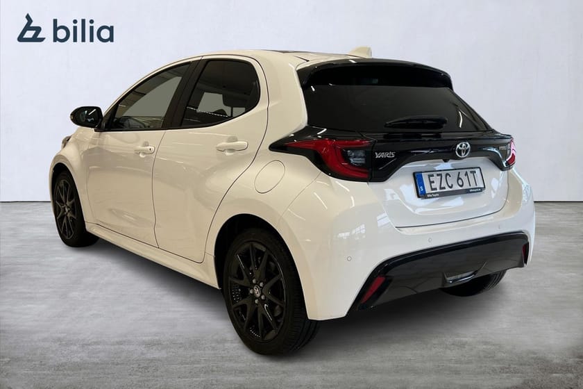 Bild 2 av Toyota Yaris Hybrid 1,5 5D Style Panorama JBL Säkerhetspaket