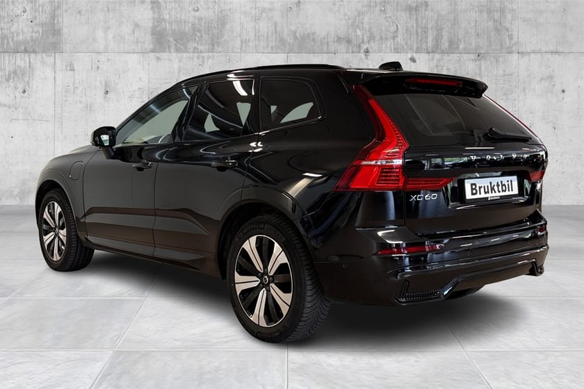 Bilde 3 av Volvo XC60 Recharge T8II Plus Dark/456 hk/79 km/360/Krok/Pano/H&K
