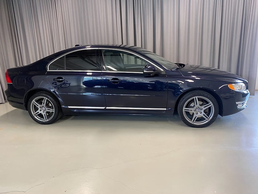 Bild 3 av Volvo S80 T5 Executive, Inscription, Summum 240hk Automat. Navi