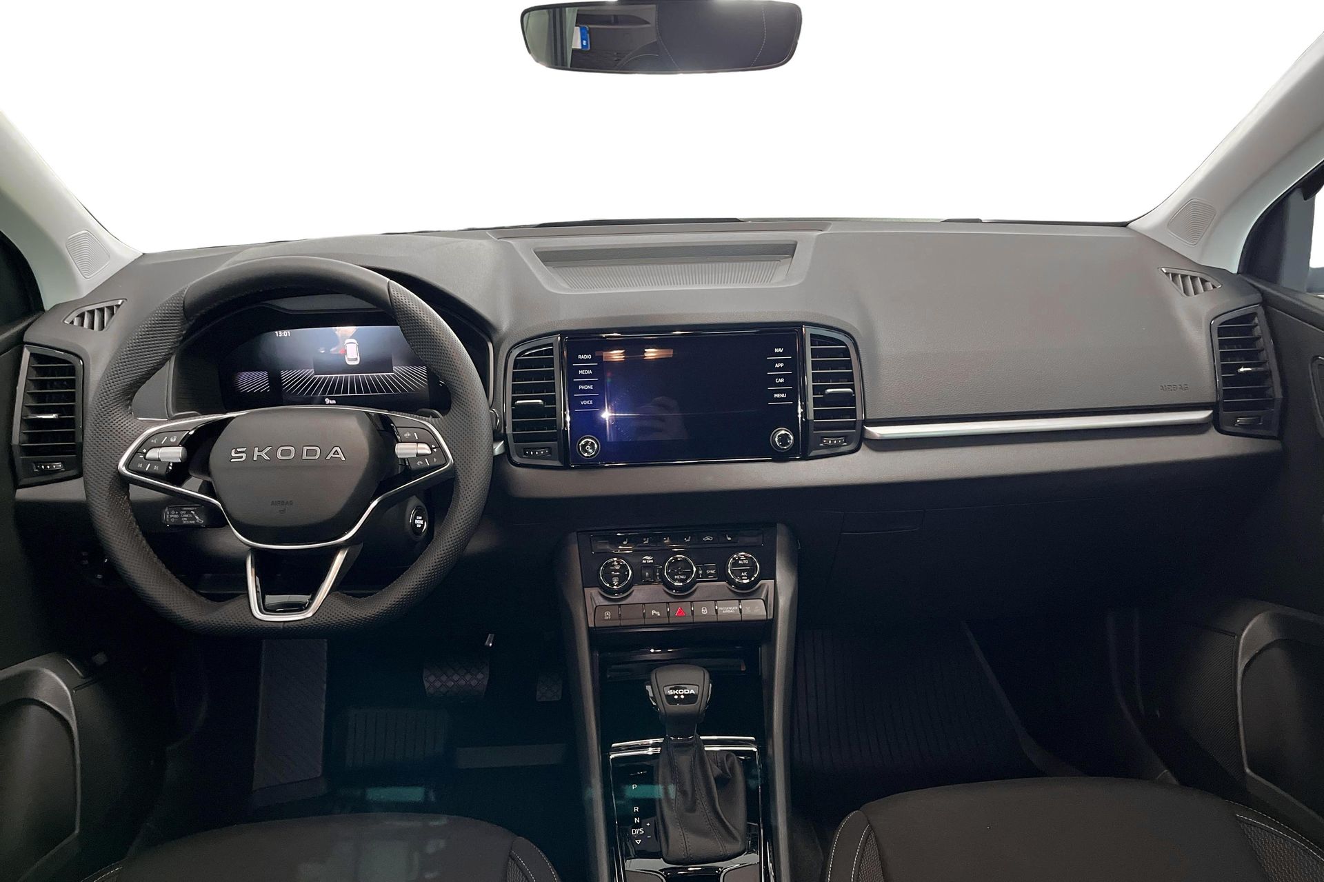 Skoda Karoq Selection 1,5 TSI 2026, bild 5/8