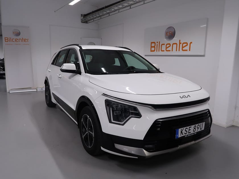 Bild 3 av Kia Niro Plug-In-Hybrid V-Däck ingår Navi-Kamera-CarPlay-Rattvär
