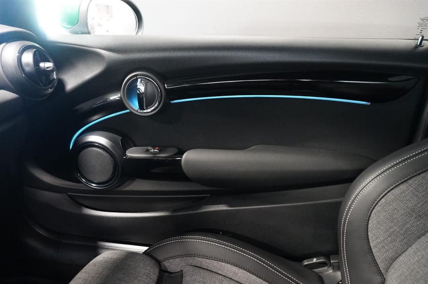 Bild 4 av MINI Cooper SE Essential Navi CarPlay PDC LED