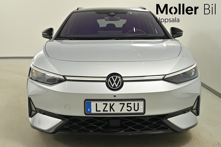 Bild 3 av Volkswagen ID.7 GTX Tourer 86kWh EDITION 340hk. Drag, Värmare, HUD