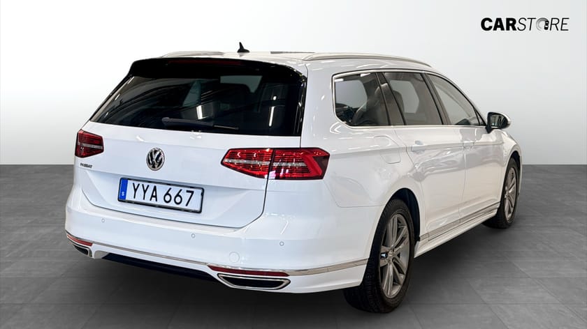Bild 2 av Volkswagen Passat Sportscombi 2.0 TDI (190hk) R-LINE / EXECUTIVE / APPLE CARPLAY