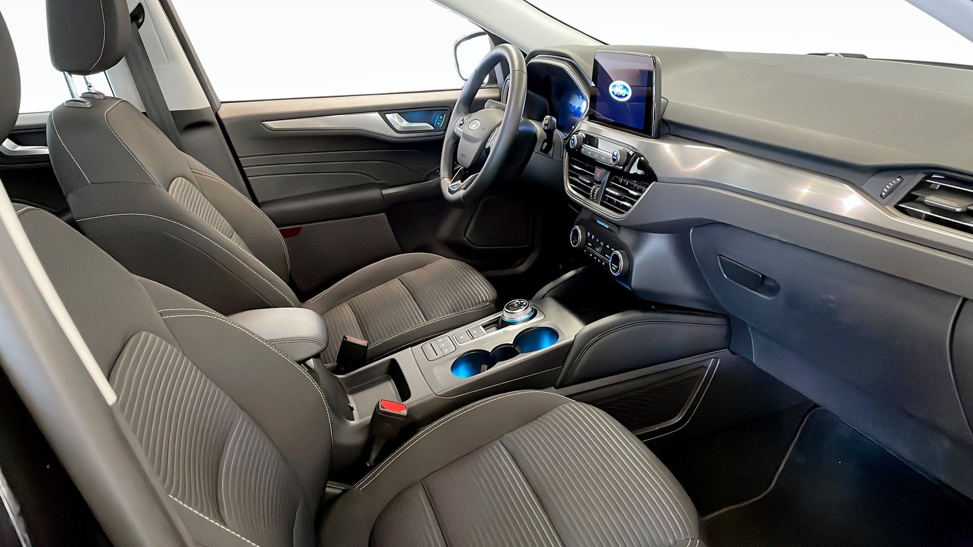 Ford Kuga 2021, bild 3/9