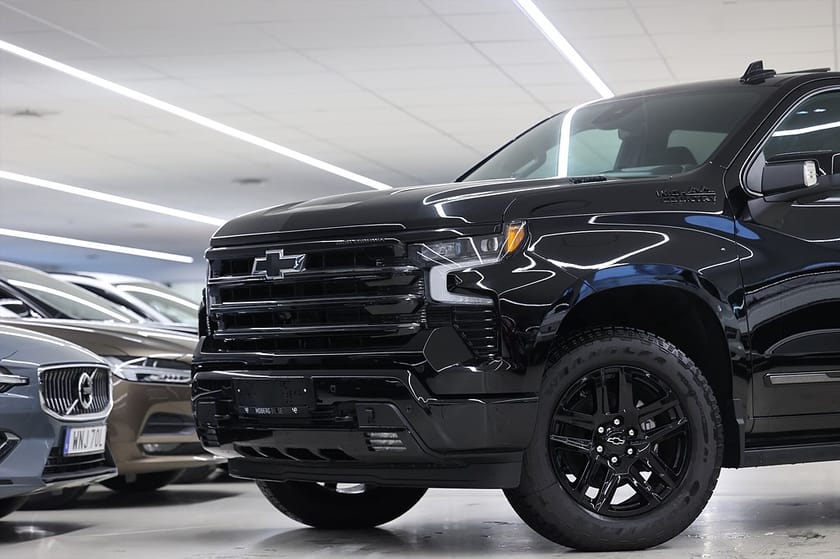 Bild 4 av Chevrolet Silverado 1500 Crew Cab High Country Midnight Edt 3.0 HUD BOSE