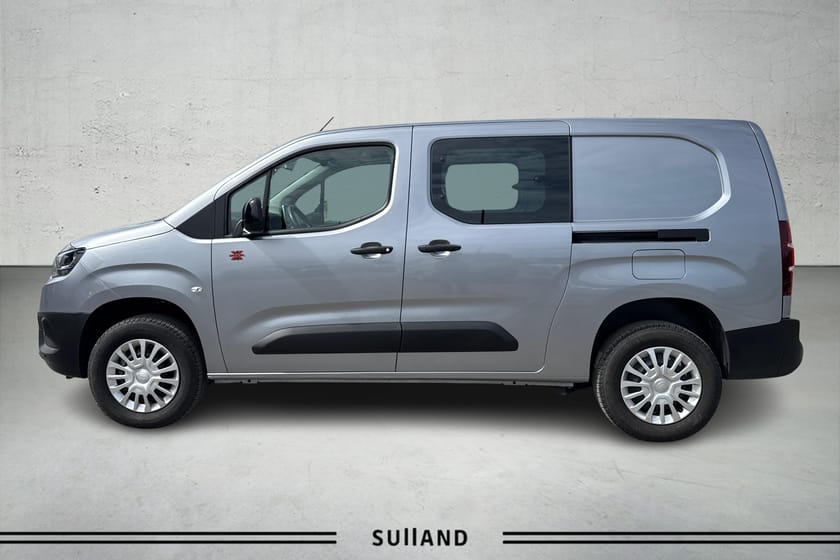 Bilde 5 av Toyota ProAce City 4X4 | LAV KILOMETER | HENGERFESTE | LANG
