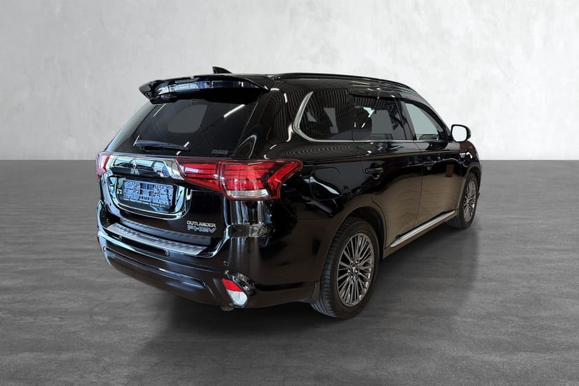 Bilde 4 av Mitsubishi Outlander PHEV S-Edition Norsk bil nylig tatt service