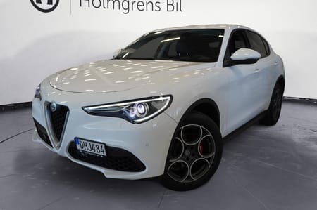 Alfa Romeo Stelvio 2.0 Turbo Q4 Super CarPlay Kamera Drag 280hk