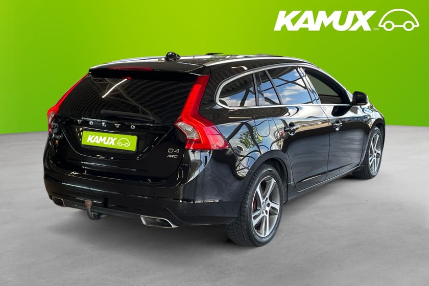 Bild 4 av Volvo V60 D4 AWD Summum 181hk Navi Drag Nyserv Taklucka Skinn