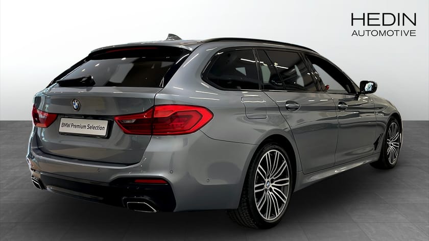 Bild 2 av BMW 530d xDrive Touring D  M Sport Panorama Komfortstol med minne HUD