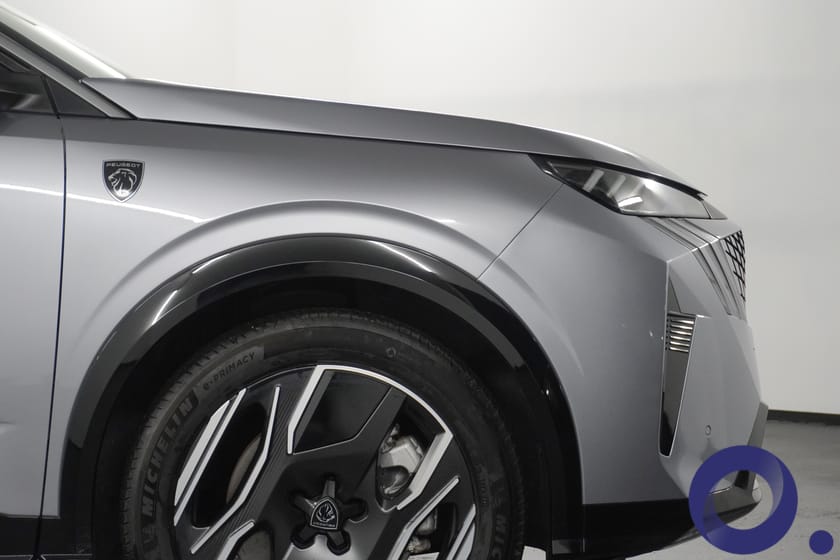 Bilde 3 av Peugeot E-3008 GT, Tilhengerfeste, skinn, massasje