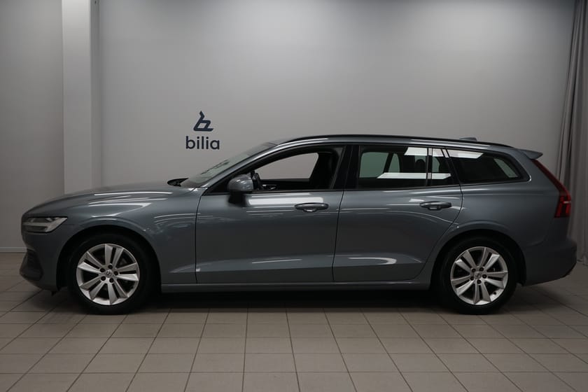 Bild 2 av Volvo V60 D4 AWD Momentum Edition | Förarstol elmanövrerad | Dragkrok halvautomatisk