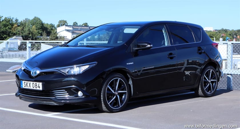 Bild 1 av Toyota Auris Hybrid Intense Edition 136hk S/V-hjul Kamera