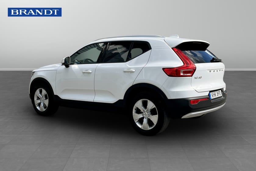 Bild 2 av Volvo XC40 B4 II FWD Bensin Momentum Advanced