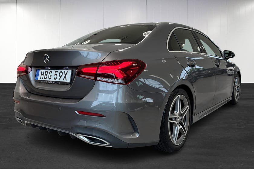 Bild 3 av Mercedes-Benz A 200 Sedan AMG Carplay Backkamera