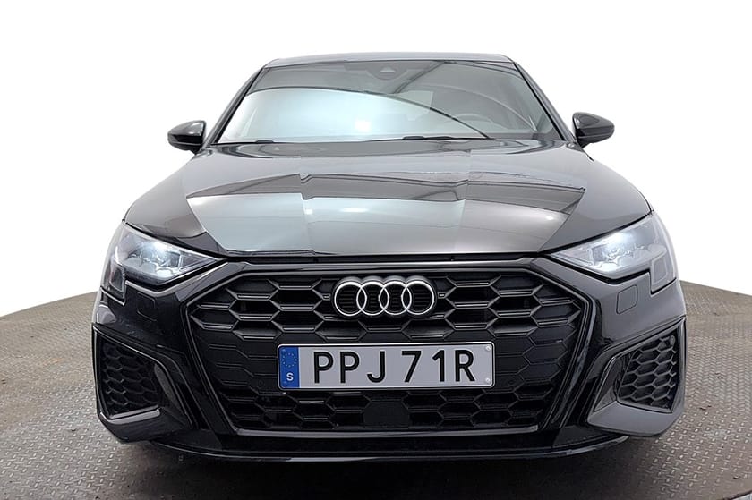Bild 3 av Audi A3 Sportback 45 TFSI e S Line Komfort Black App+ Connect 245hk