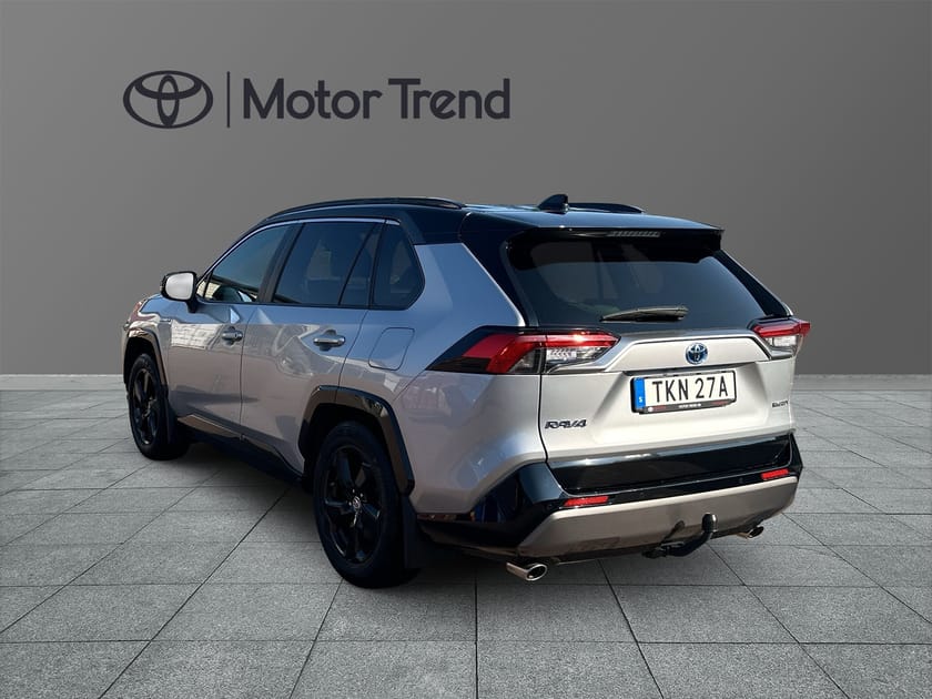 Bild 2 av Toyota RAV4 Hybrid AWD-i 2,5 ELHYBRID E-CVT STYLE JBL & TEKNIKPAKET Drag